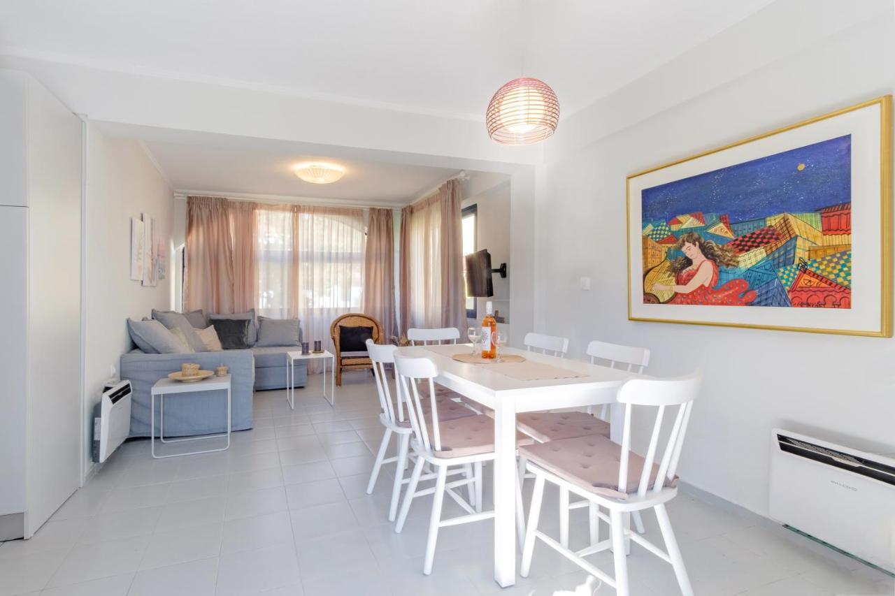 Golden Aura Apartment
