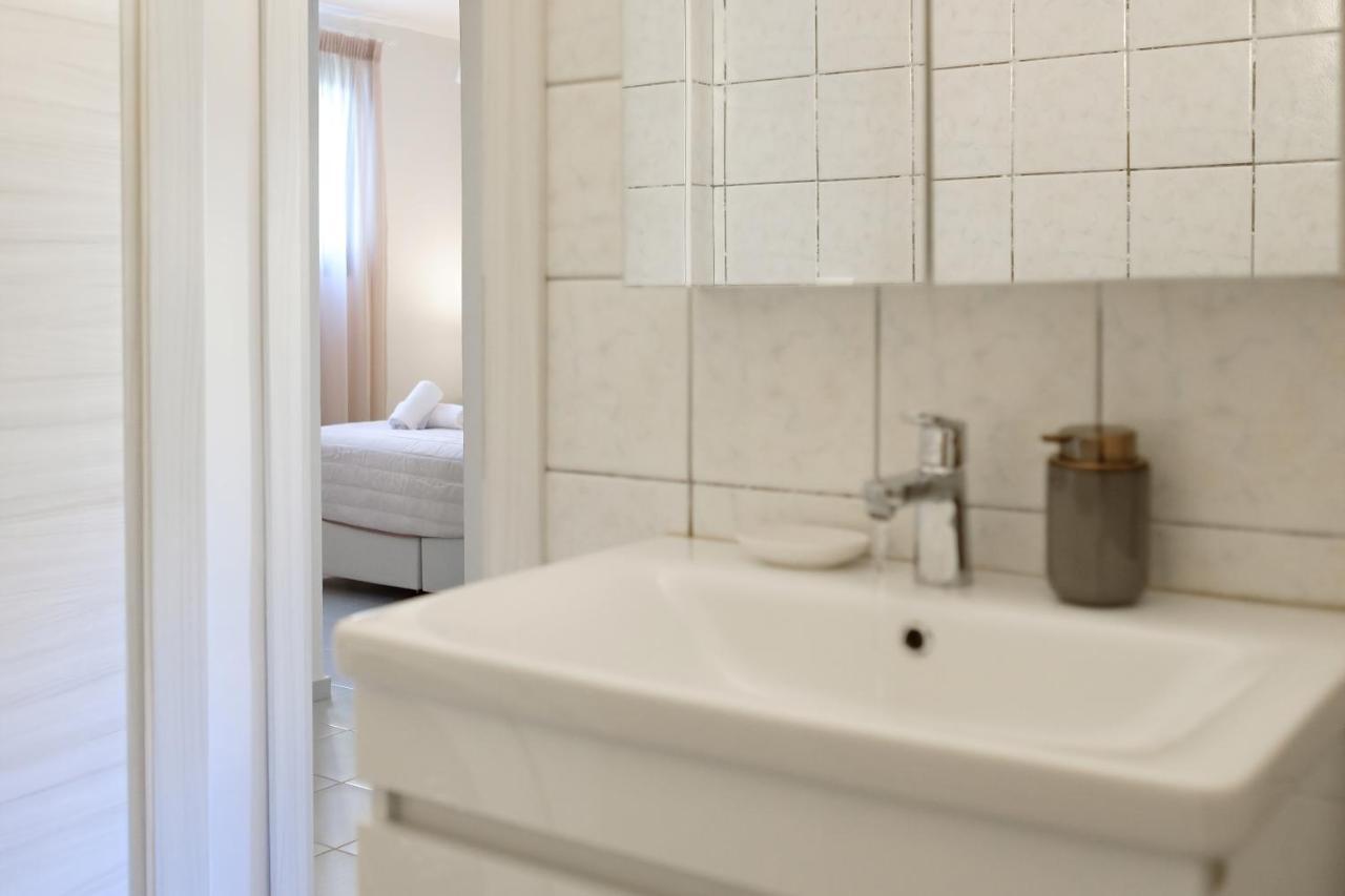 Golden Aura Apartment *