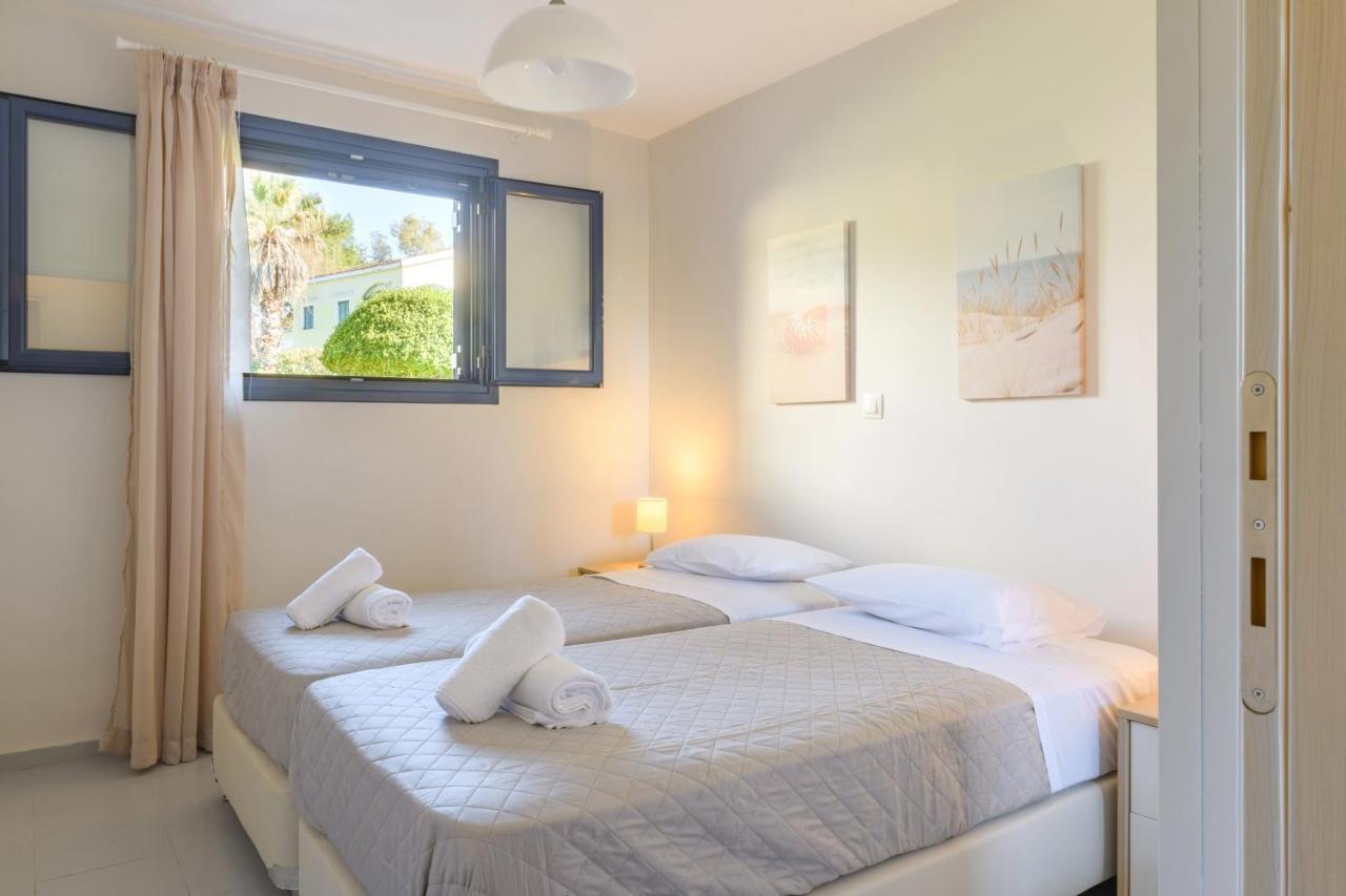 Golden Aura Apartment Danilia